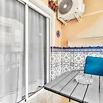 Cozy Near Playa Del Cura In Торевьиа